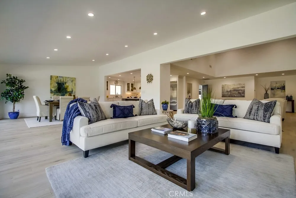 37 Hidden Valley Road Rolling Hills Estates, CA 90274