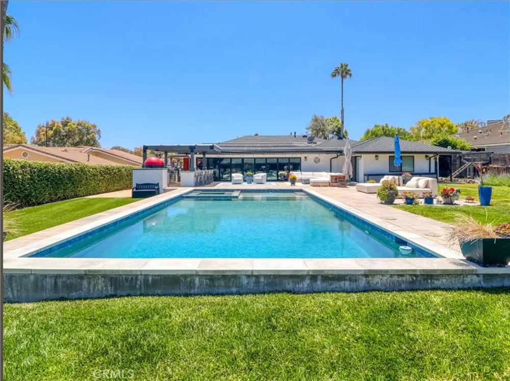 37 Hidden Valley Road Rolling Hills Estates, CA 90274