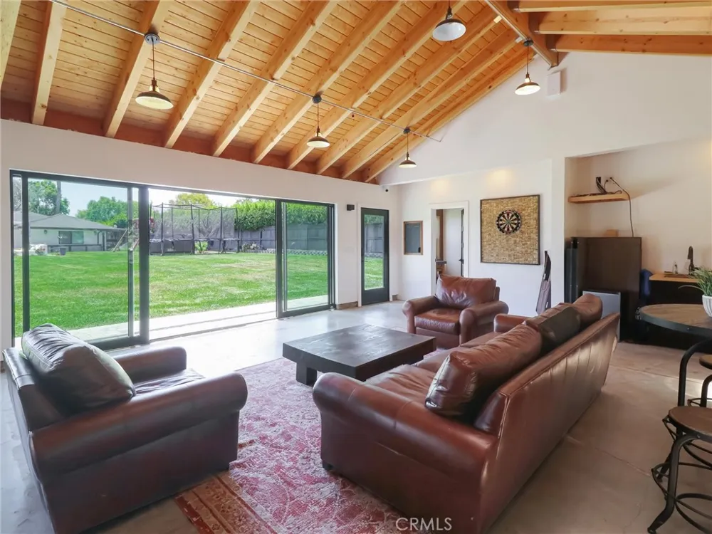 37 Hidden Valley Road Rolling Hills Estates, CA 90274