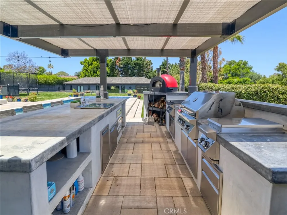 37 Hidden Valley Road Rolling Hills Estates, CA 90274