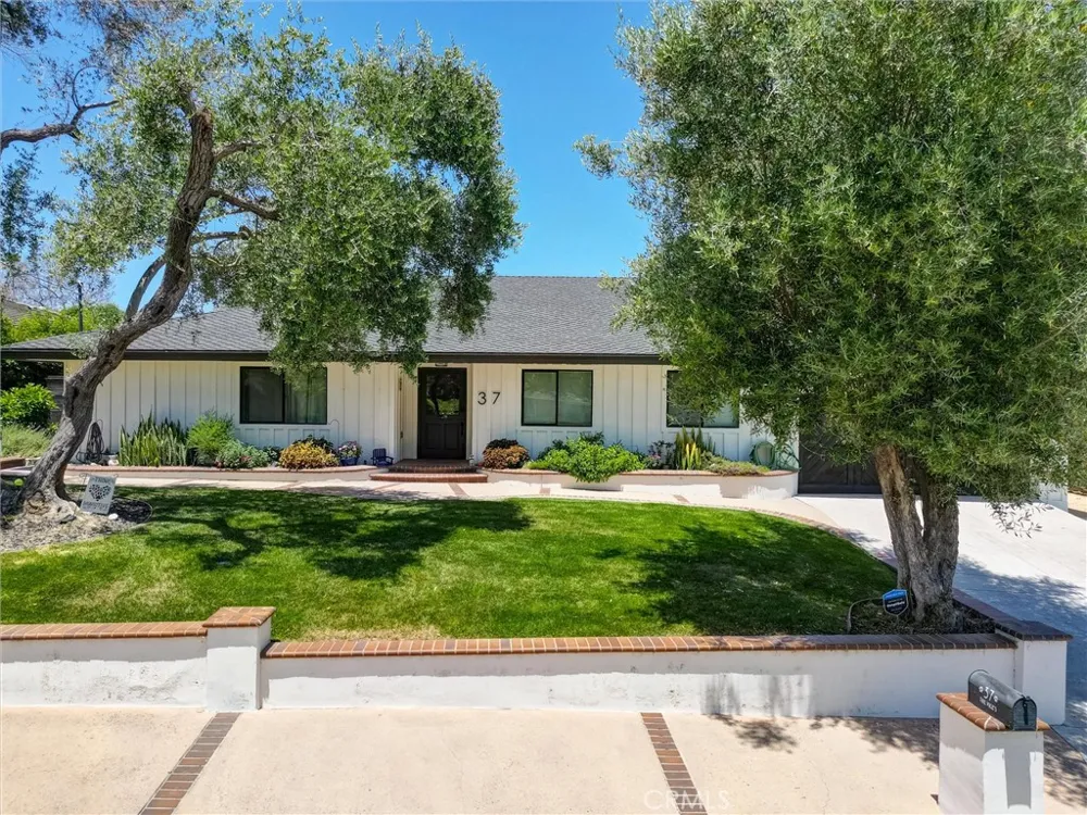 37 Hidden Valley Road Rolling Hills Estates, CA 90274