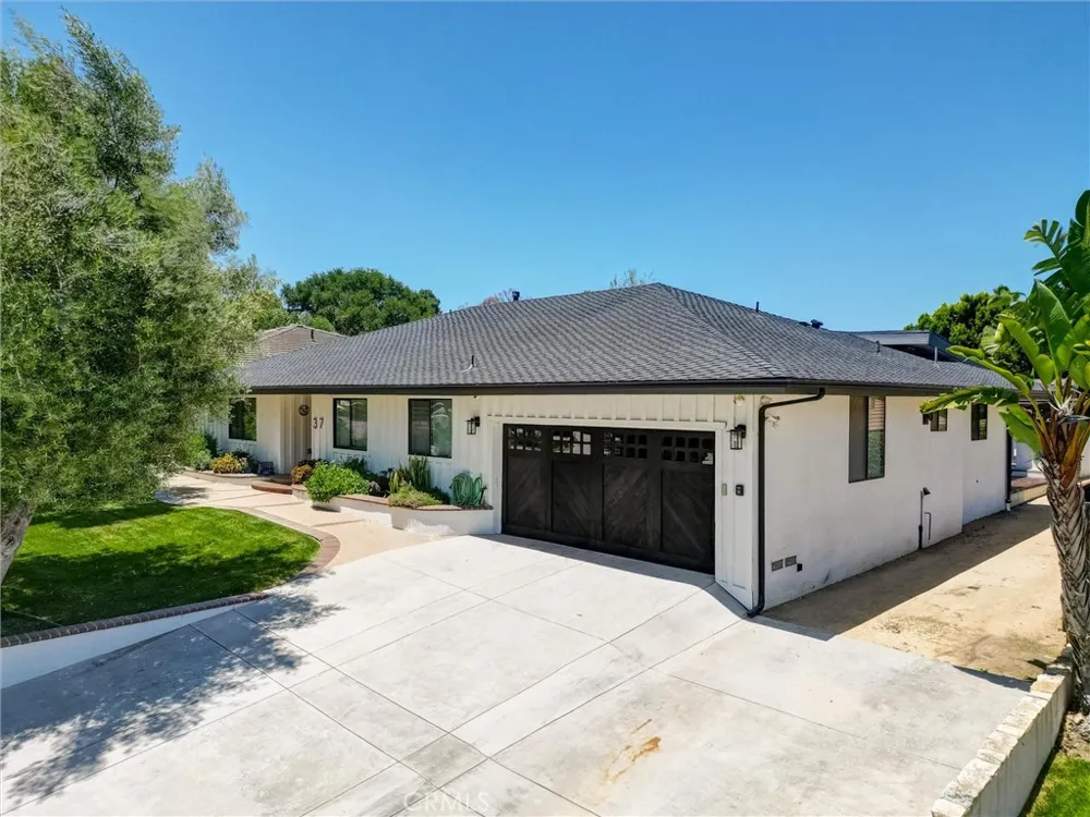 37 Hidden Valley Road Rolling Hills Estates, CA 90274