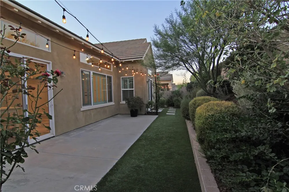 25110 Citron Lane Canyon Country, CA 91387