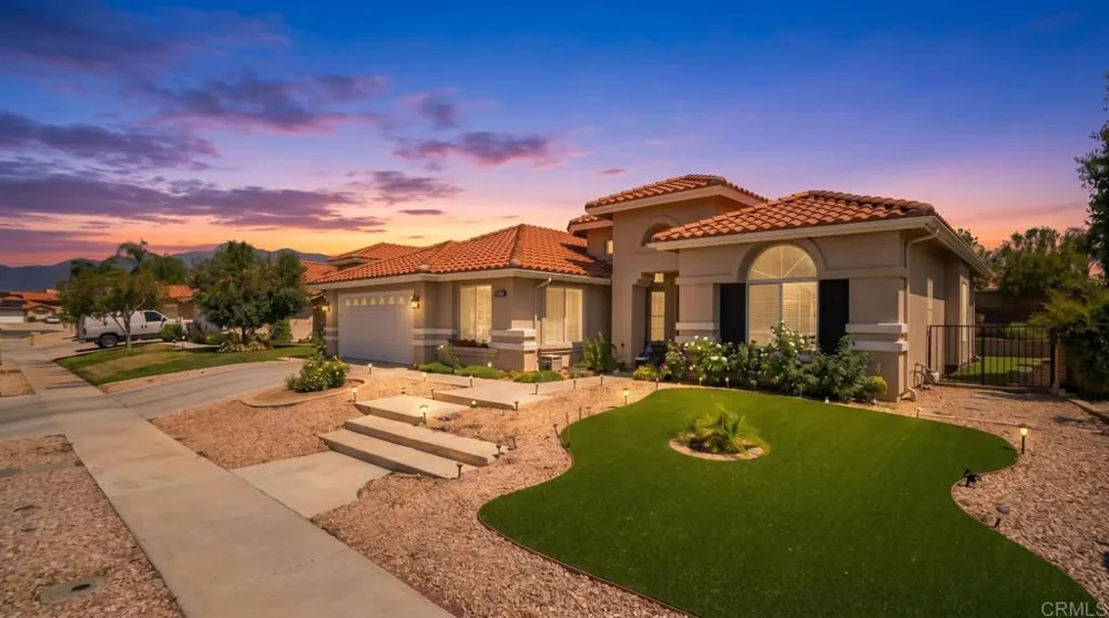 1999 Pecan Tree Street Hemet, CA 92545