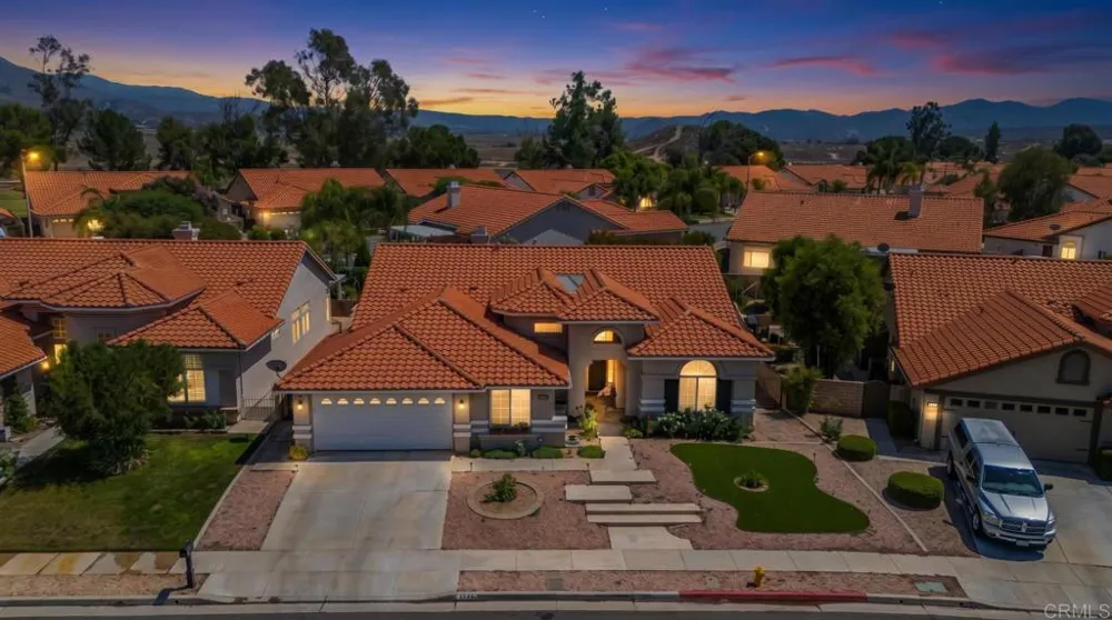 1999 Pecan Tree Street Hemet, CA 92545