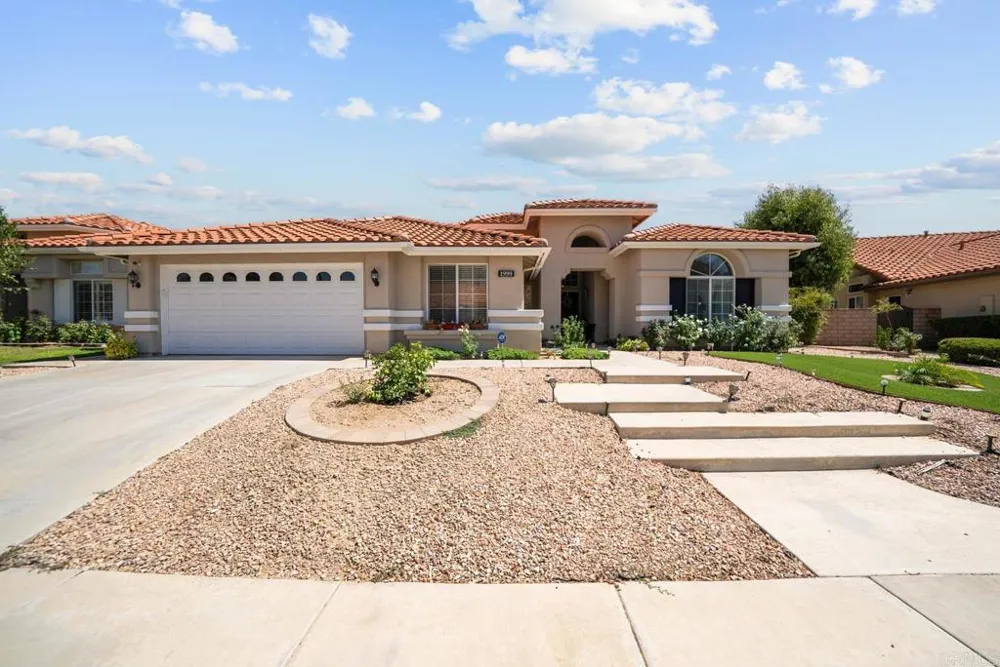 1999 Pecan Tree Street Hemet, CA 92545