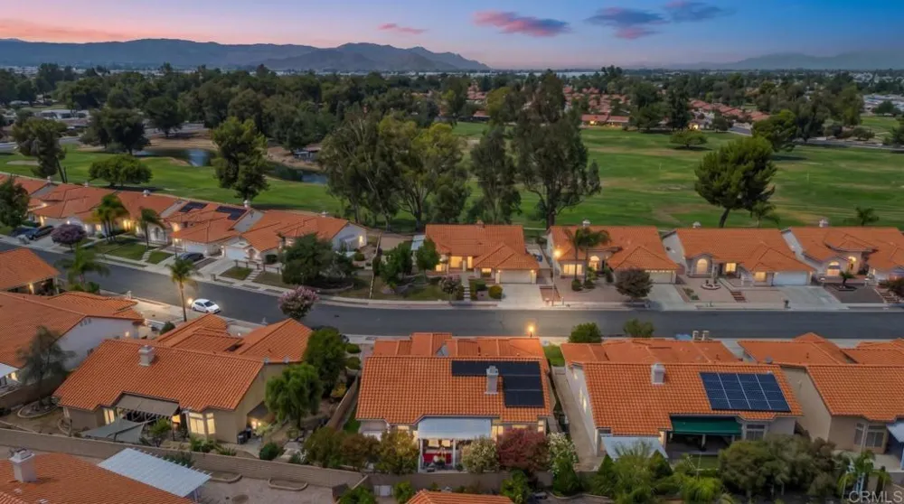 1999 Pecan Tree Street Hemet, CA 92545