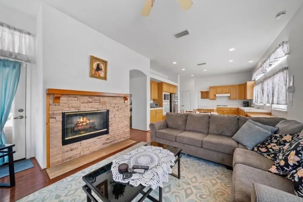 1999 Pecan Tree Street Hemet, CA 92545