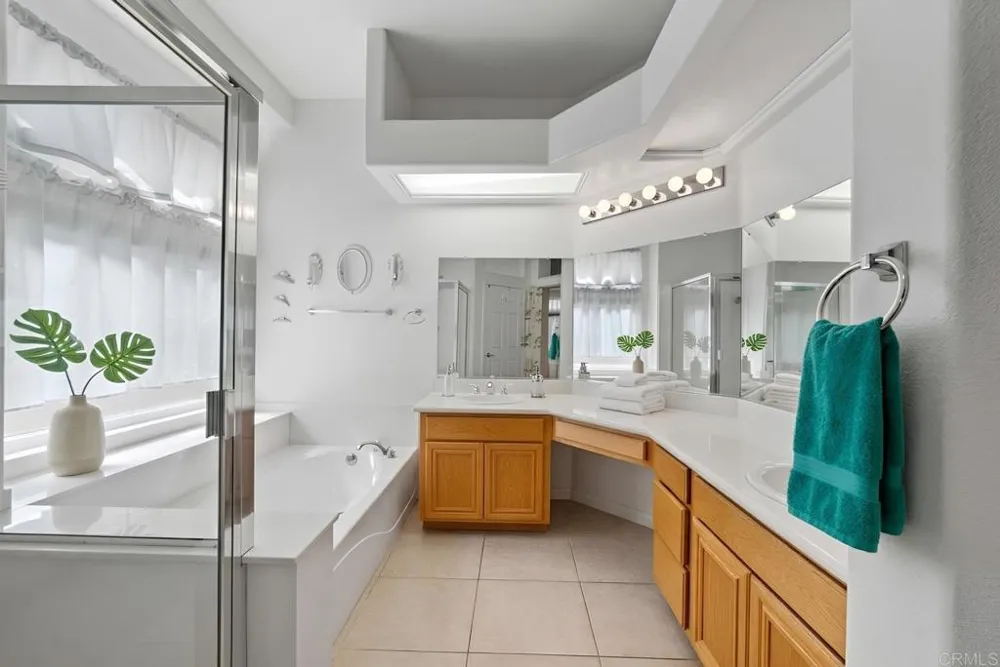 1999 Pecan Tree Street Hemet, CA 92545