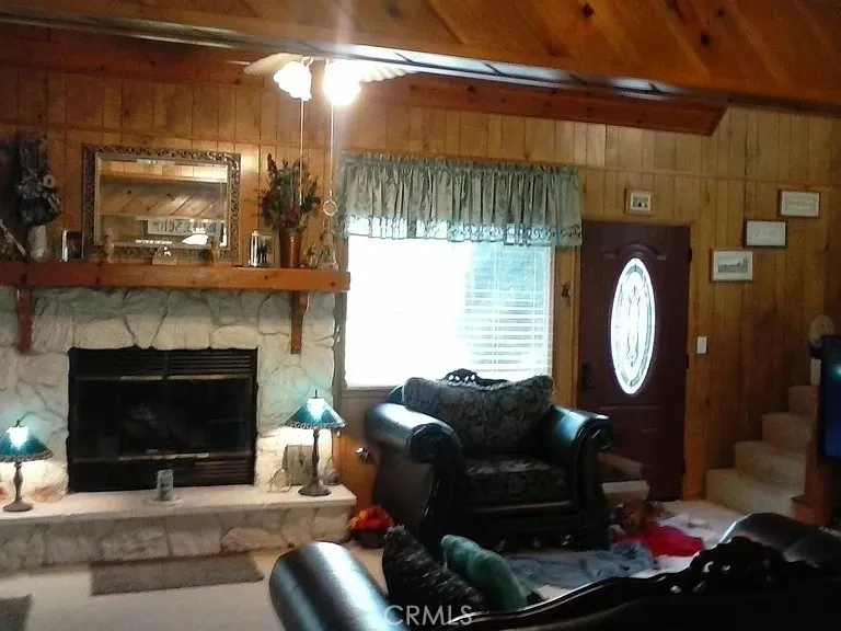 23840 Zuger Drive Crestline, CA 92325