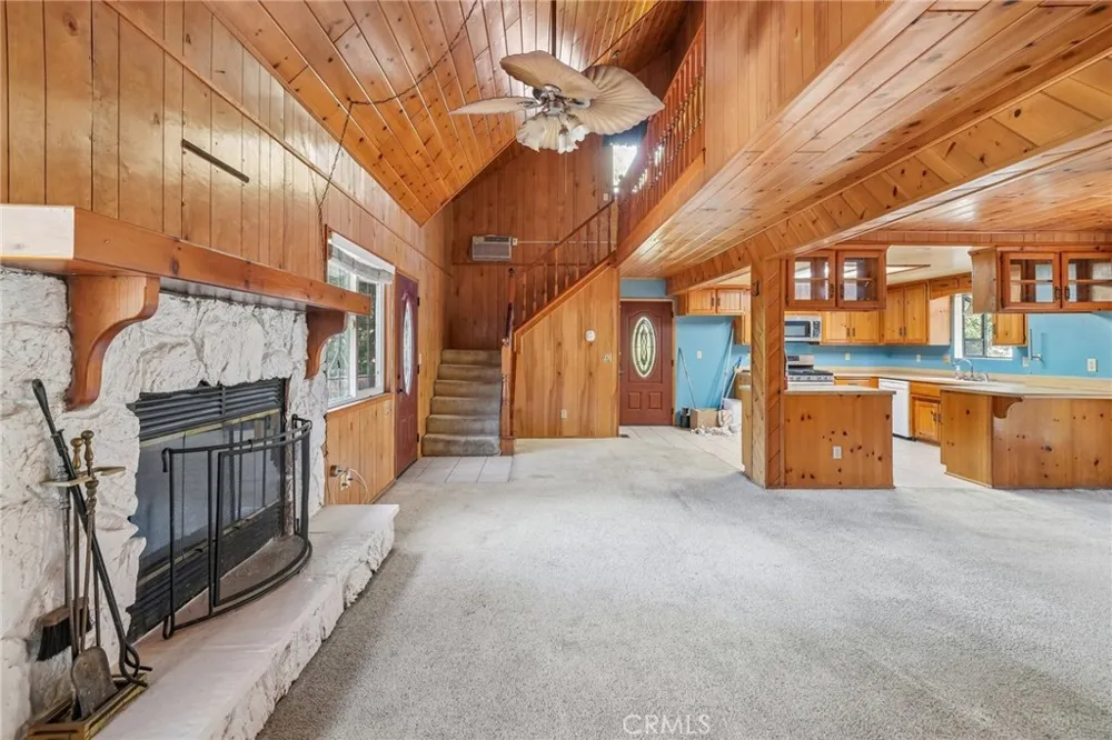 23840 Zuger Drive Crestline, CA 92325