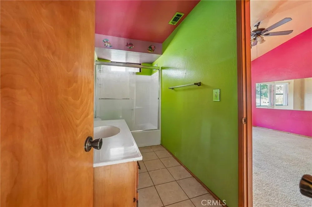 23840 Zuger Drive Crestline, CA 92325