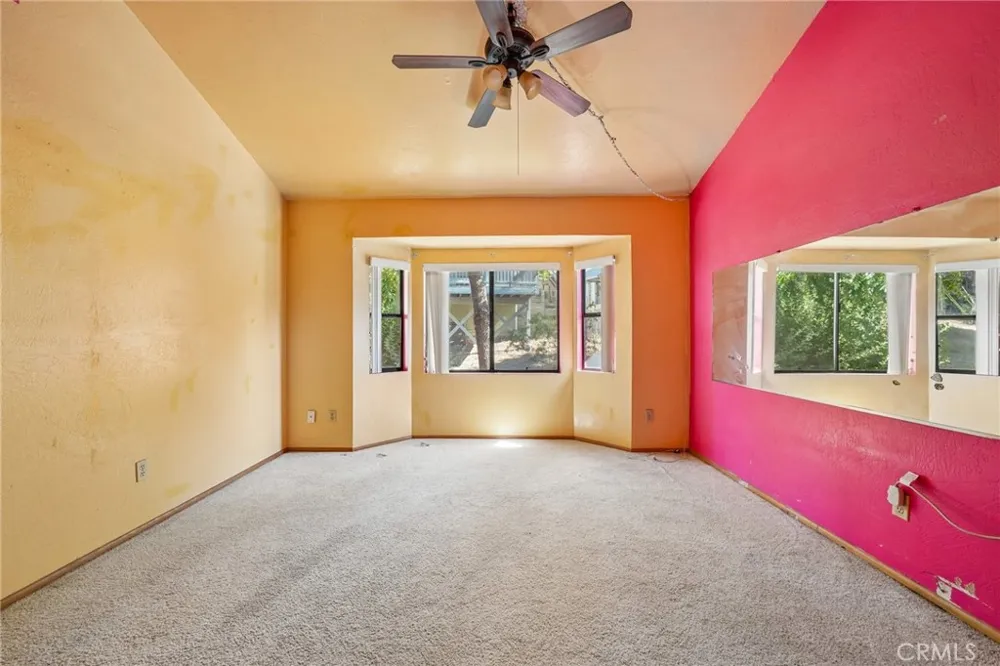 23840 Zuger Drive Crestline, CA 92325