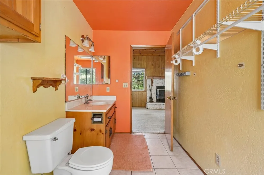 23840 Zuger Drive Crestline, CA 92325