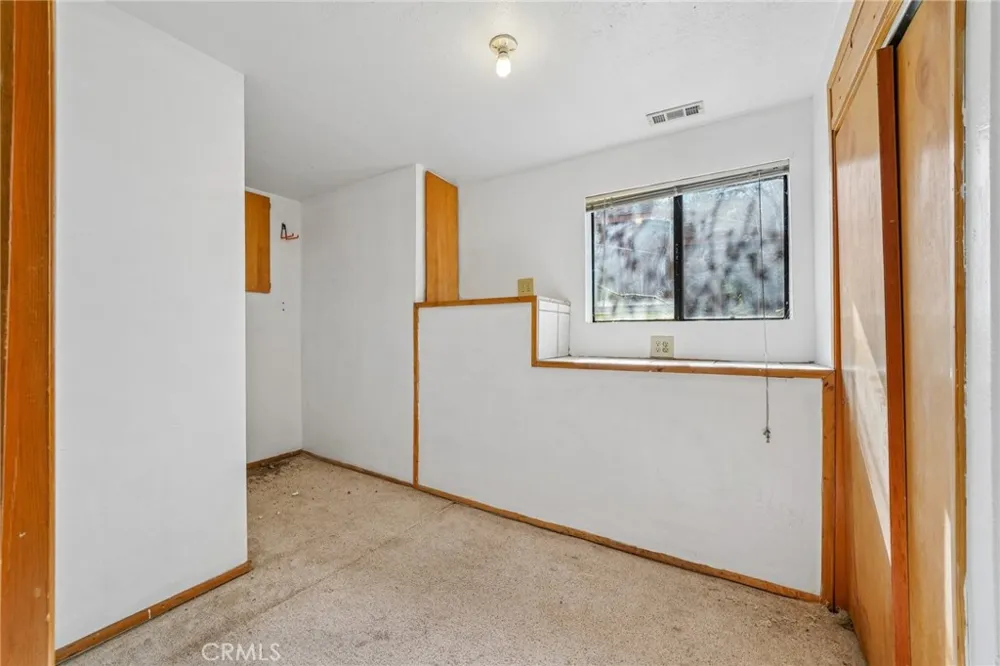 23840 Zuger Drive Crestline, CA 92325