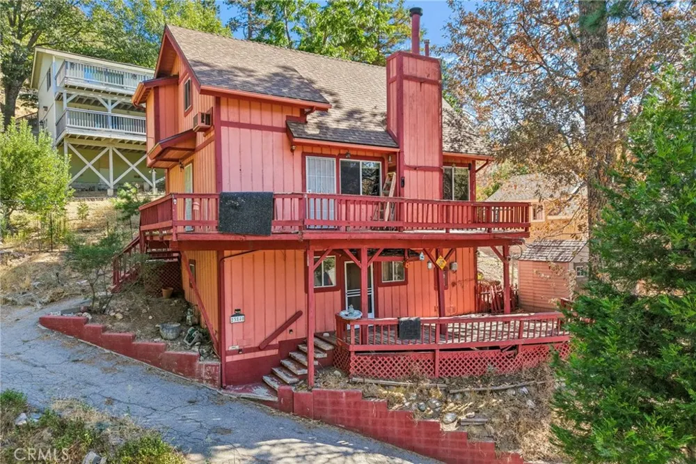 23840 Zuger Drive Crestline, CA 92325