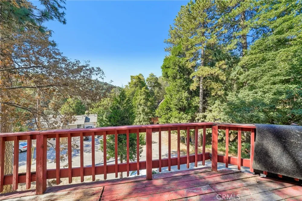 23840 Zuger Drive Crestline, CA 92325