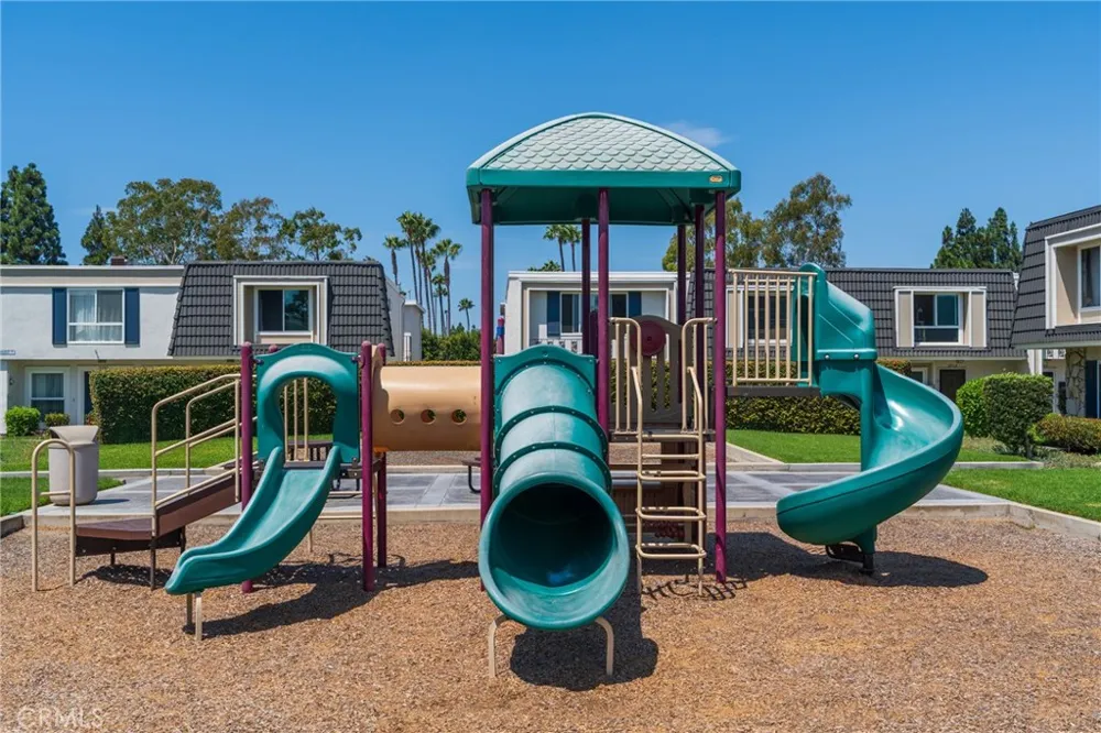 10062 Ellis Fountain Valley, CA 92708