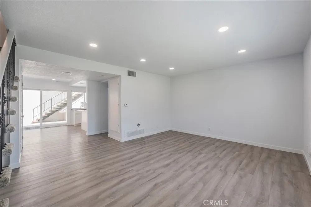 10062 Ellis Fountain Valley, CA 92708