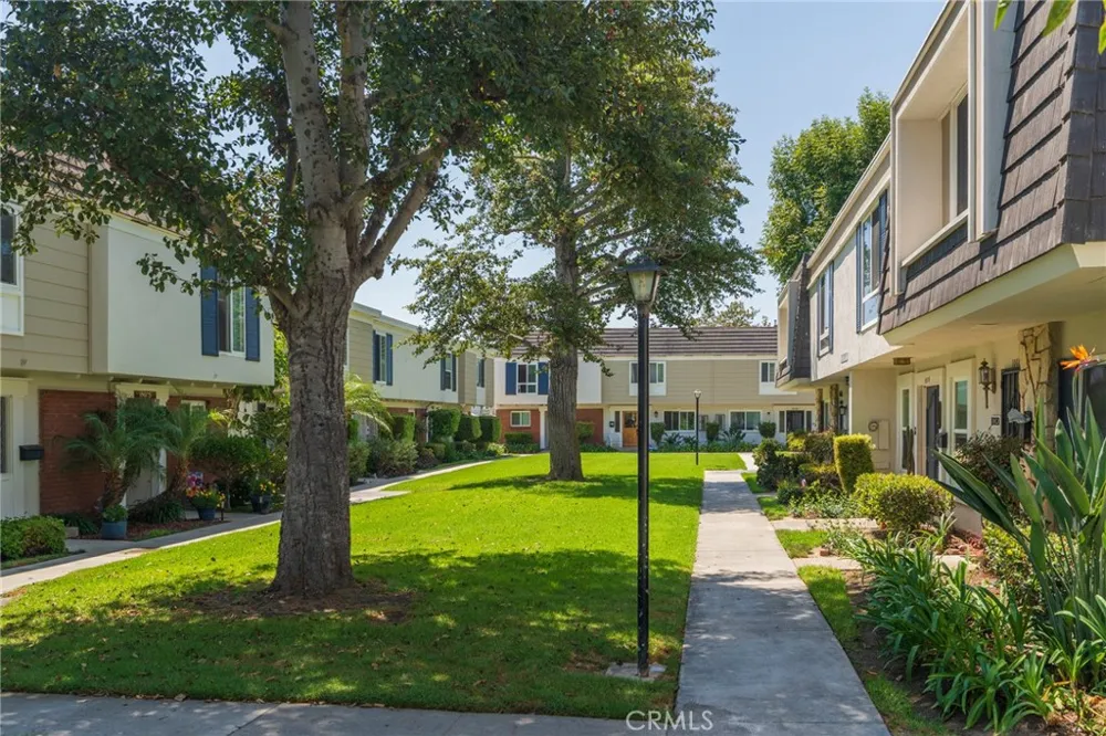 10062 Ellis Fountain Valley, CA 92708