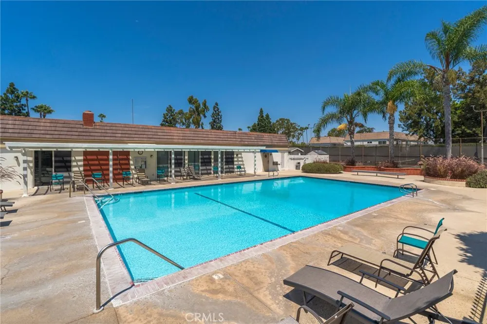 10062 Ellis Fountain Valley, CA 92708