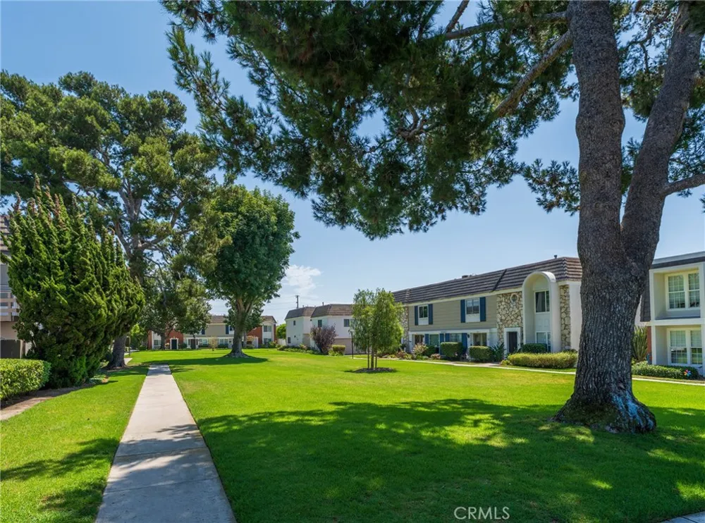 10062 Ellis Fountain Valley, CA 92708