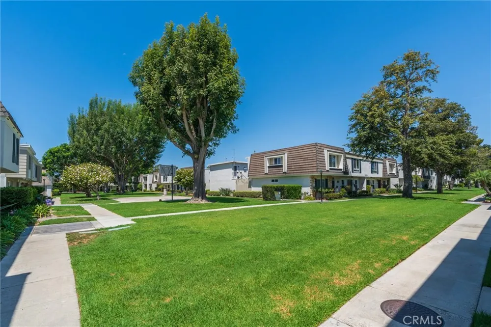 10062 Ellis Fountain Valley, CA 92708