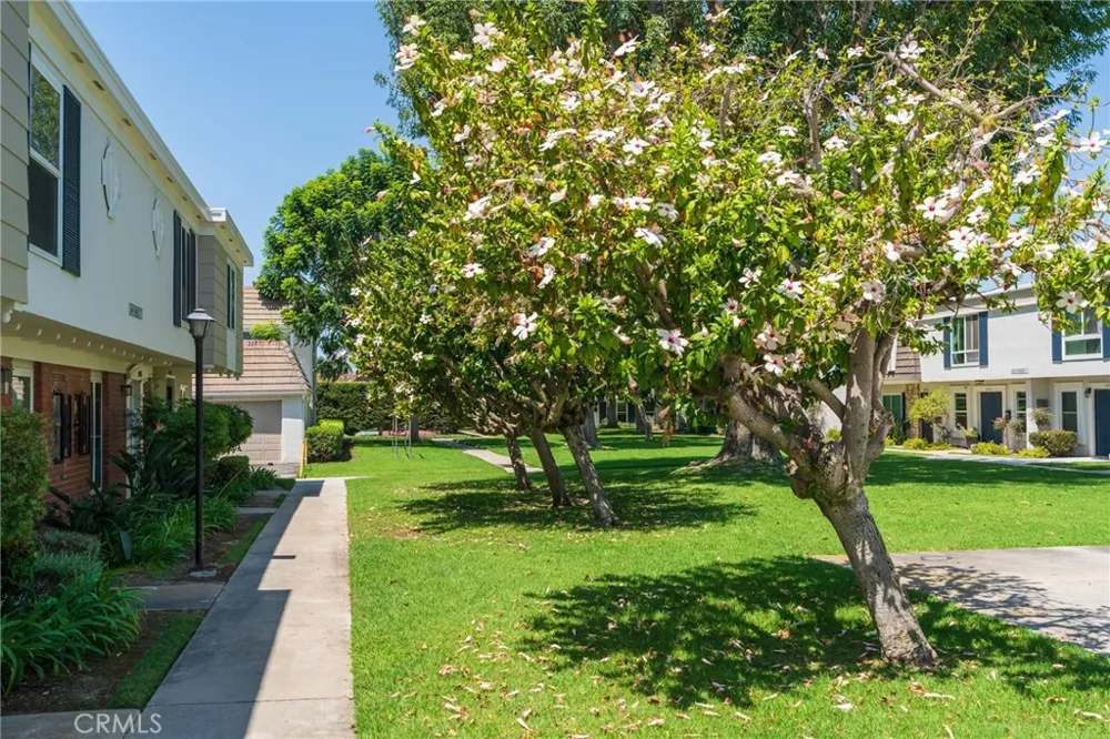 10062 Ellis Fountain Valley, CA 92708