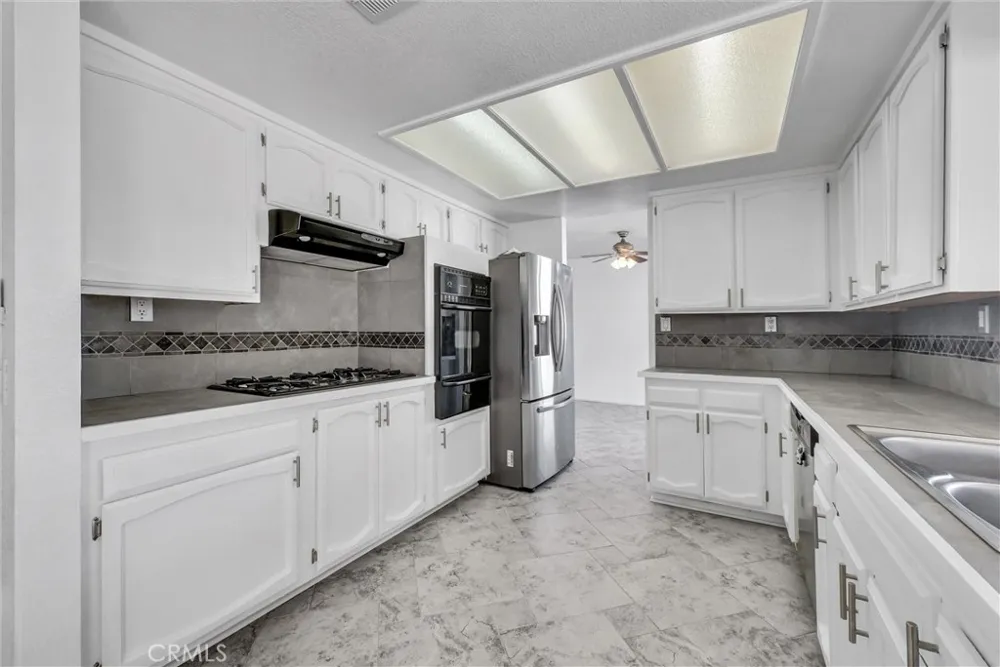 42021 Bancroft Hemet, CA 92544