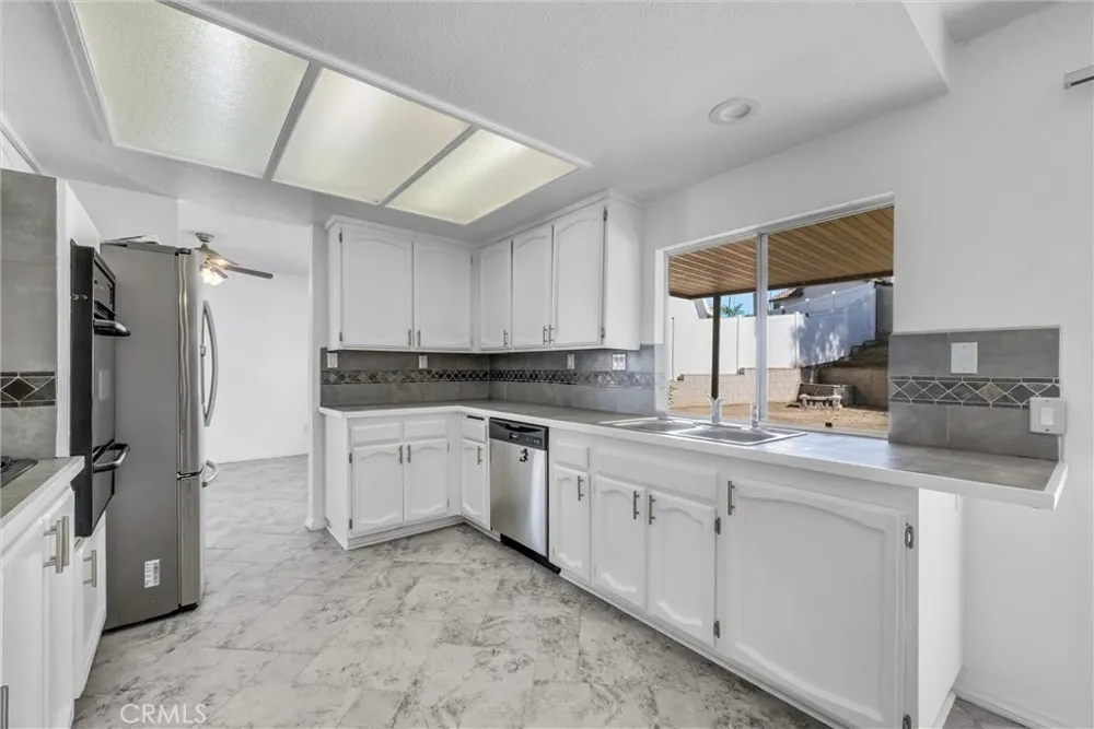42021 Bancroft Hemet, CA 92544