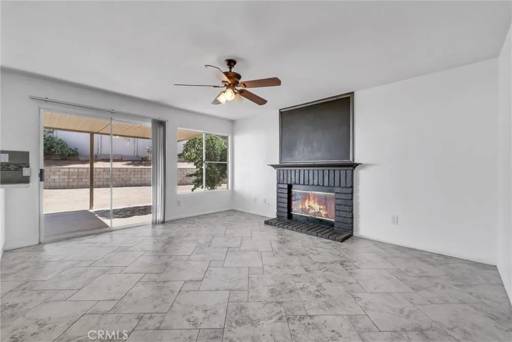 42021 Bancroft Hemet, CA 92544