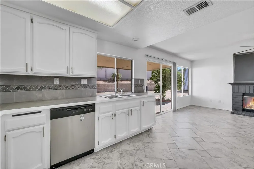 42021 Bancroft Hemet, CA 92544
