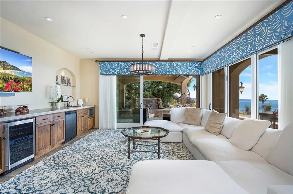 840 Canyon View Drive Laguna Beach, CA 92651