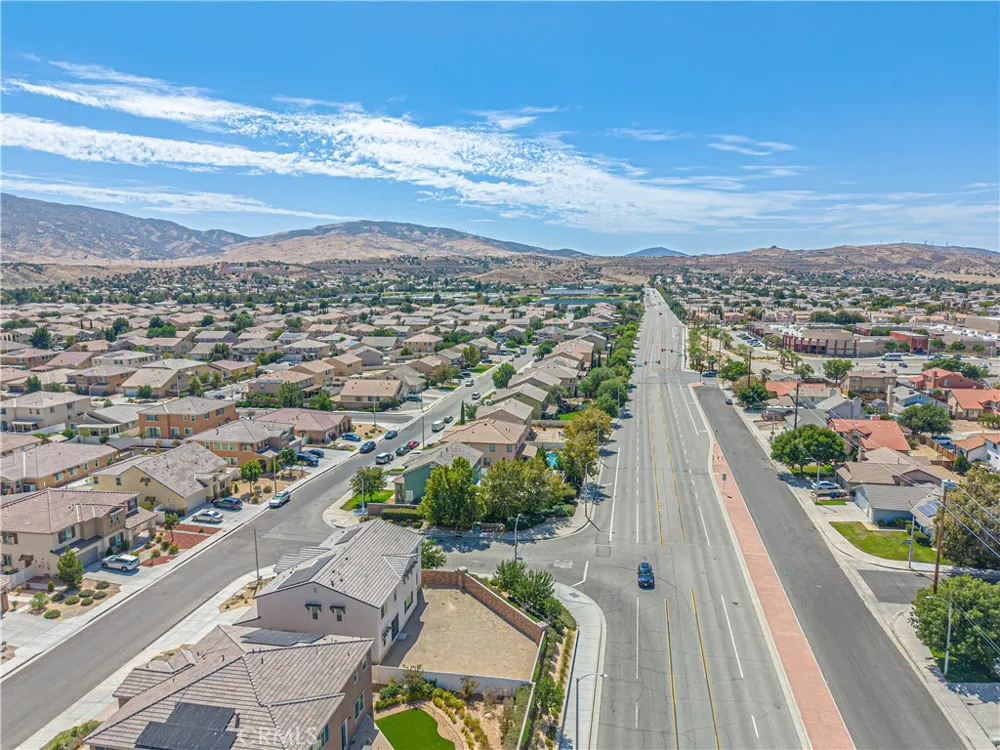 2041 Cork Oak Street Palmdale, CA 93551