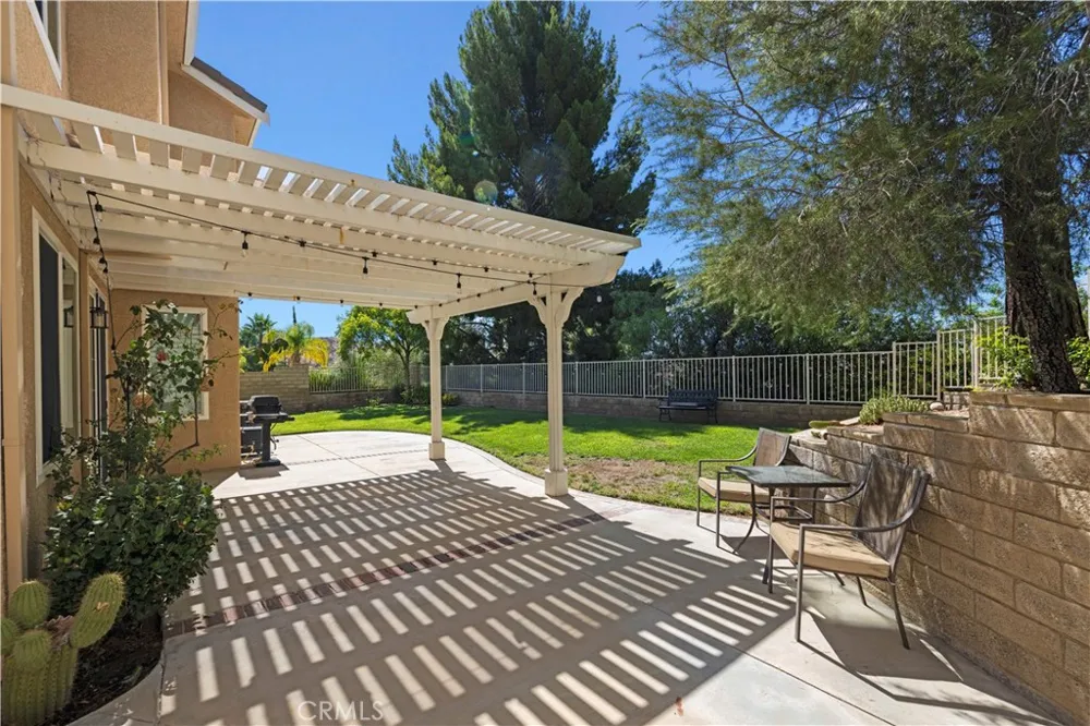 21658 Canyon Heights Circle Saugus, CA 91390