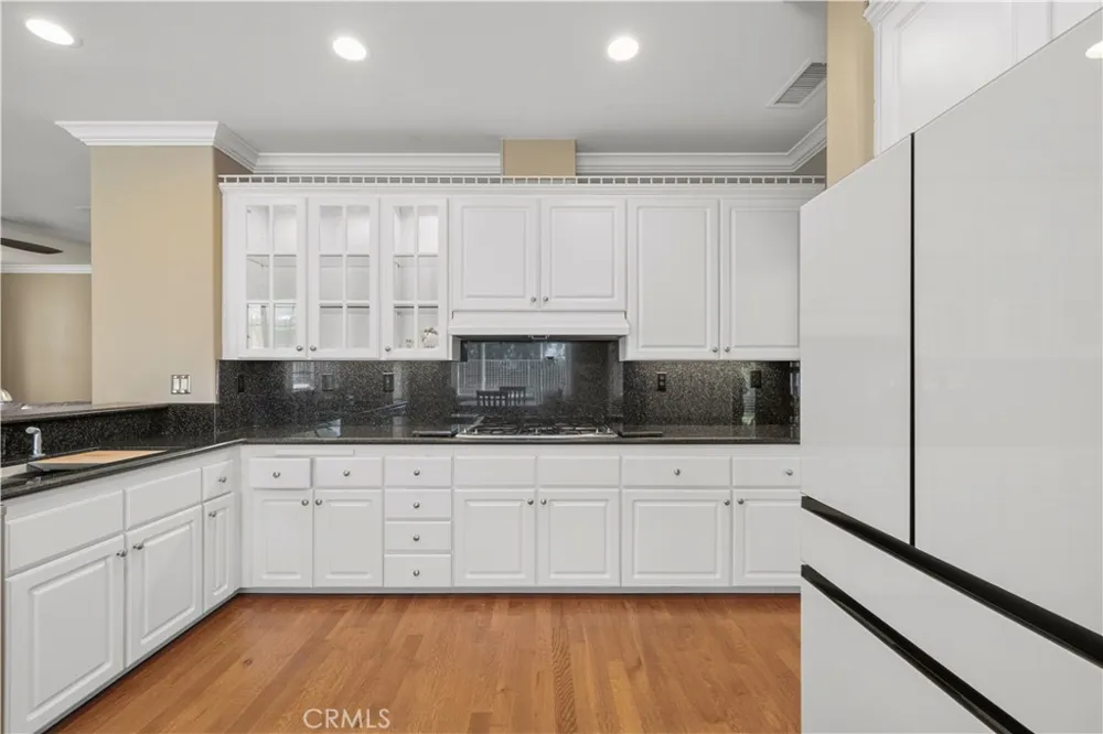 21658 Canyon Heights Circle Saugus, CA 91390