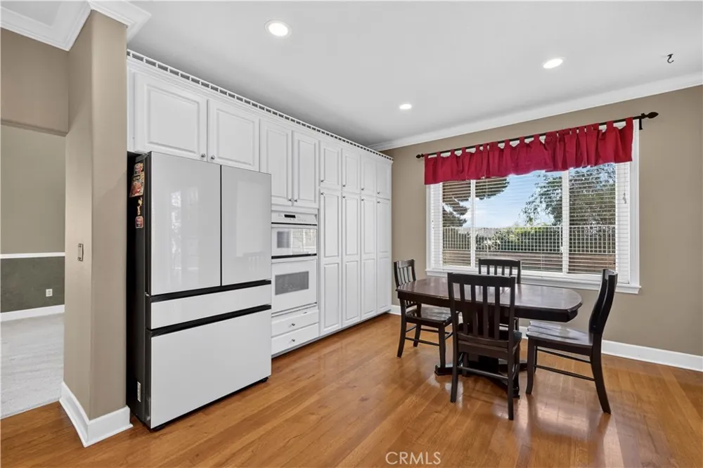 21658 Canyon Heights Circle Saugus, CA 91390