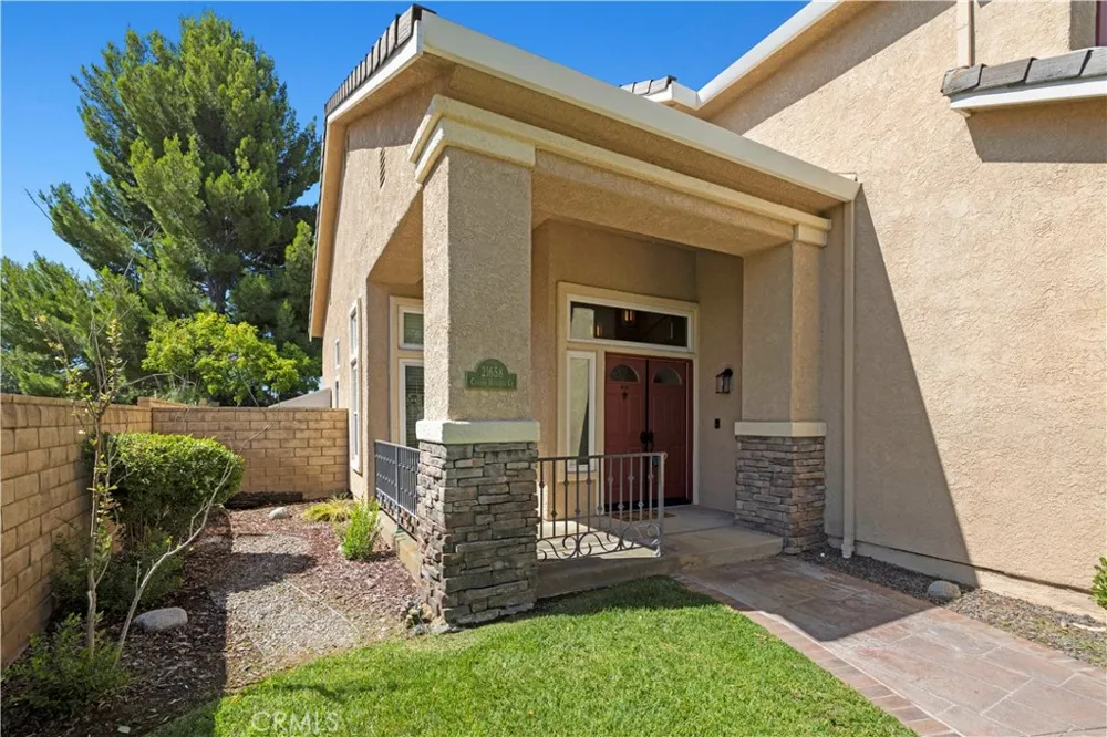 21658 Canyon Heights Circle Saugus, CA 91390