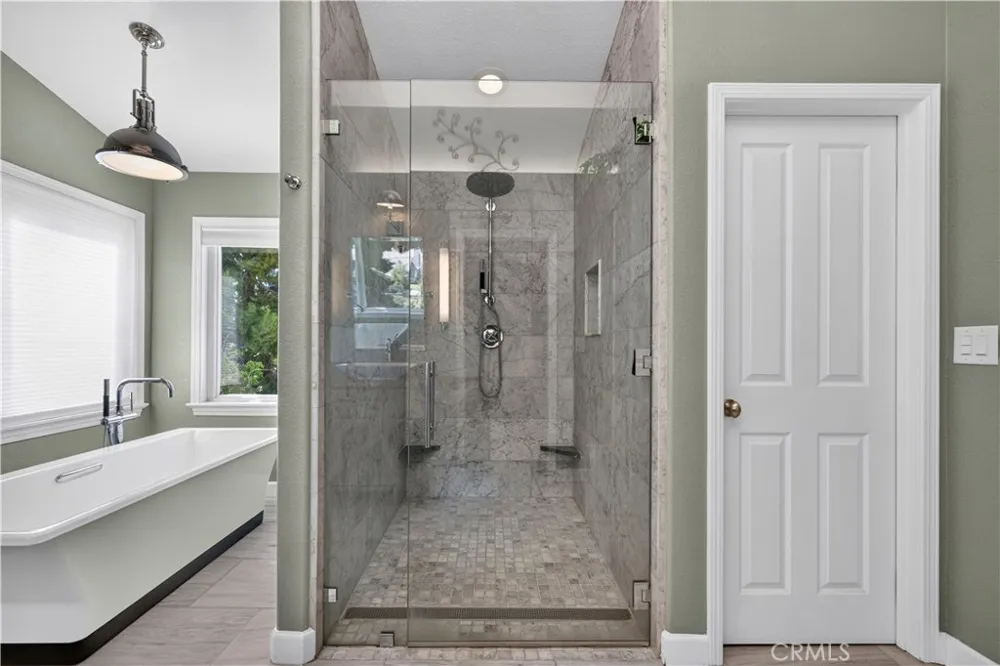 21658 Canyon Heights Circle Saugus, CA 91390