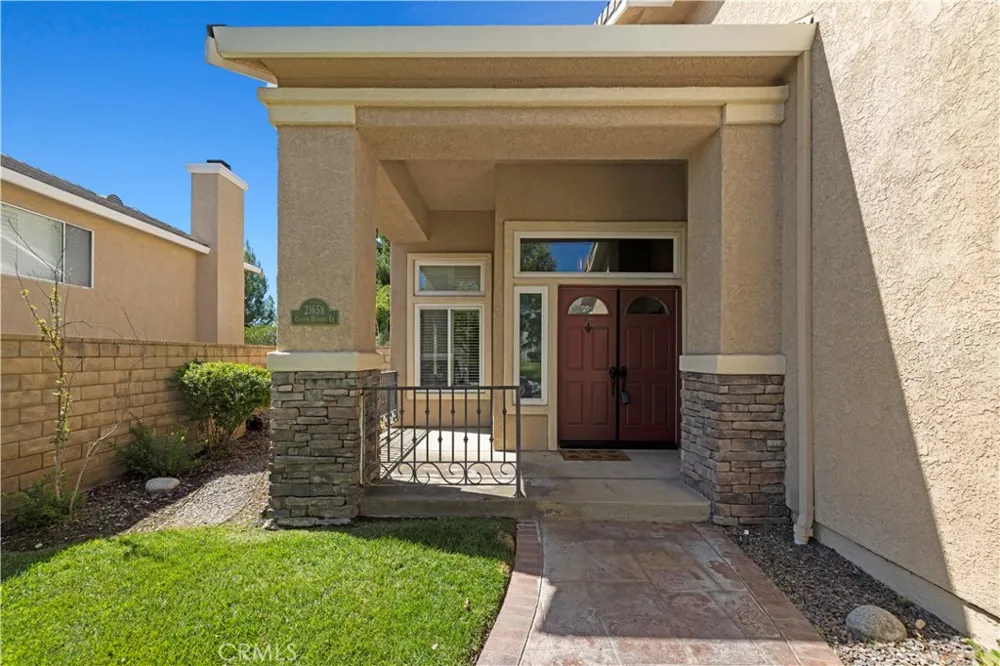 21658 Canyon Heights Circle Saugus, CA 91390