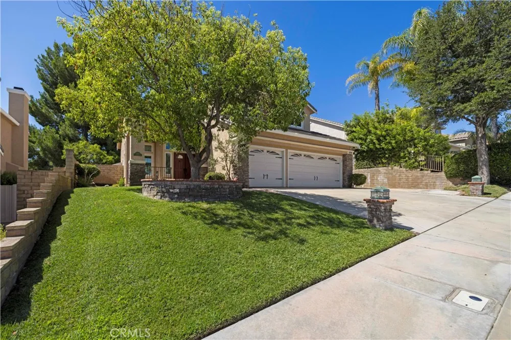 21658 Canyon Heights Circle Saugus, CA 91390