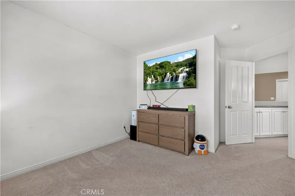 21658 Canyon Heights Circle Saugus, CA 91390