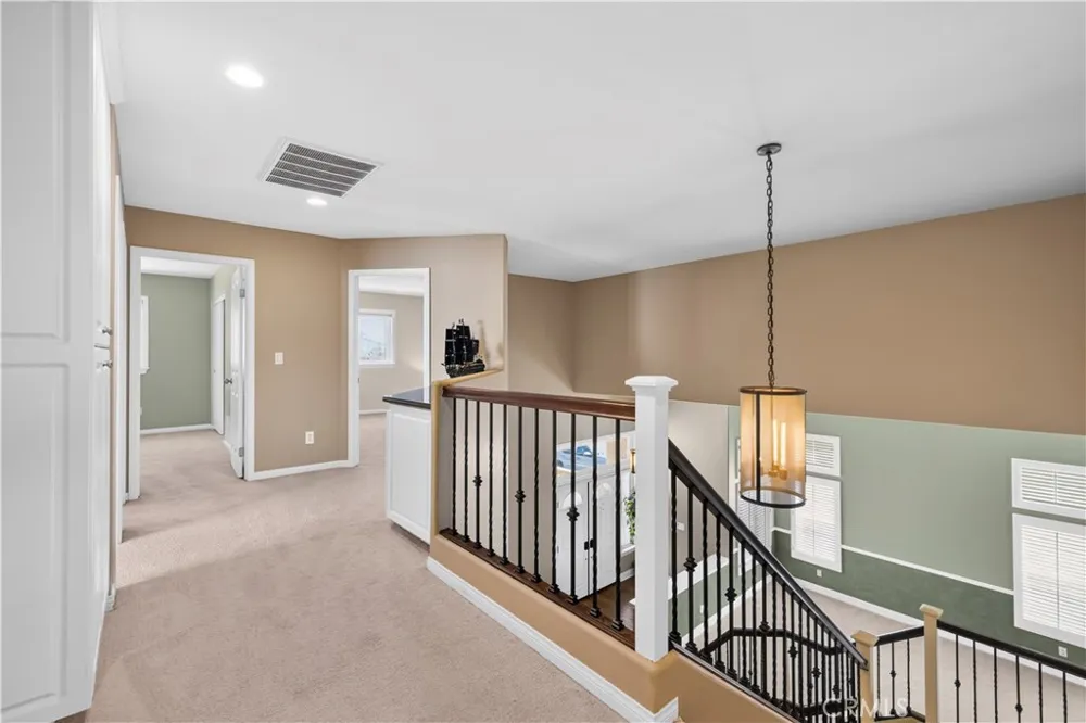 21658 Canyon Heights Circle Saugus, CA 91390