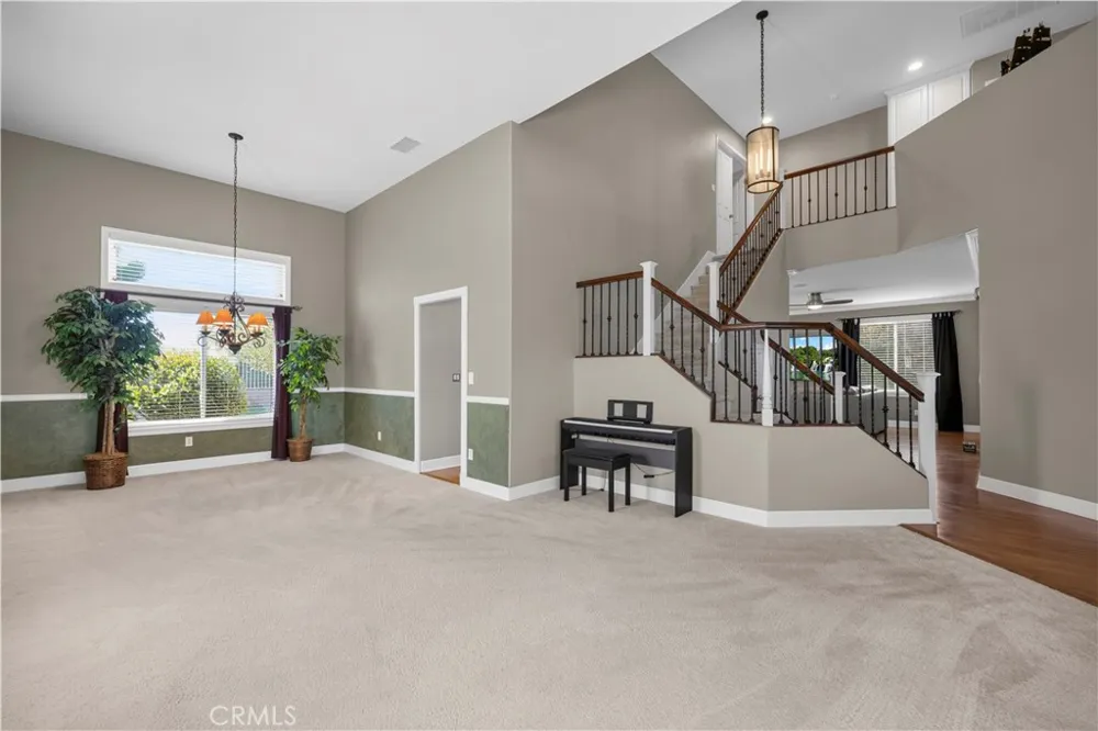 21658 Canyon Heights Circle Saugus, CA 91390