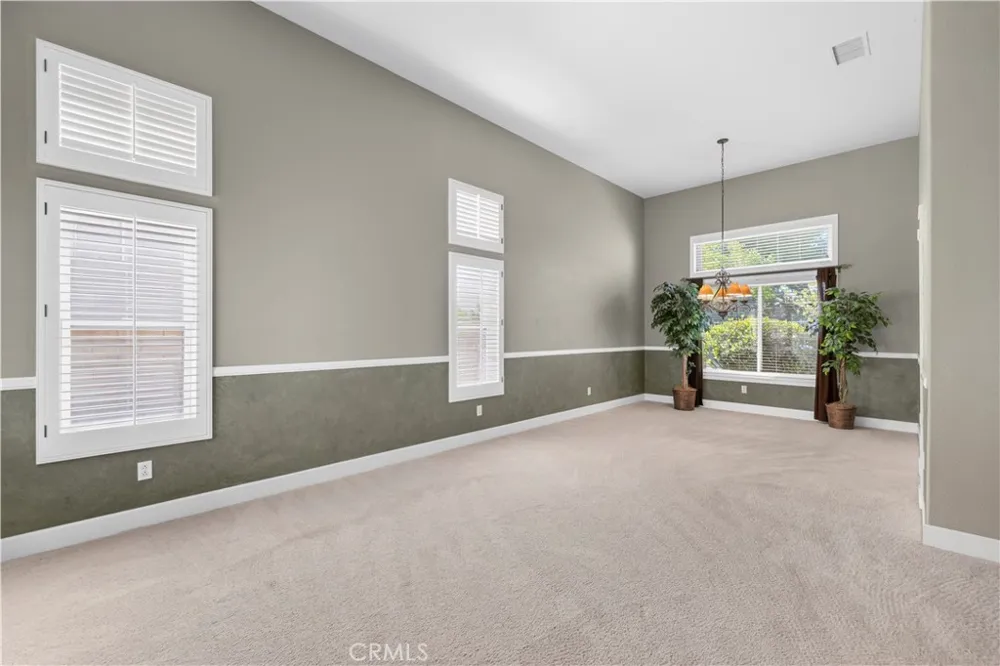 21658 Canyon Heights Circle Saugus, CA 91390