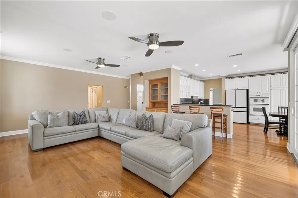 21658 Canyon Heights Circle Saugus, CA 91390