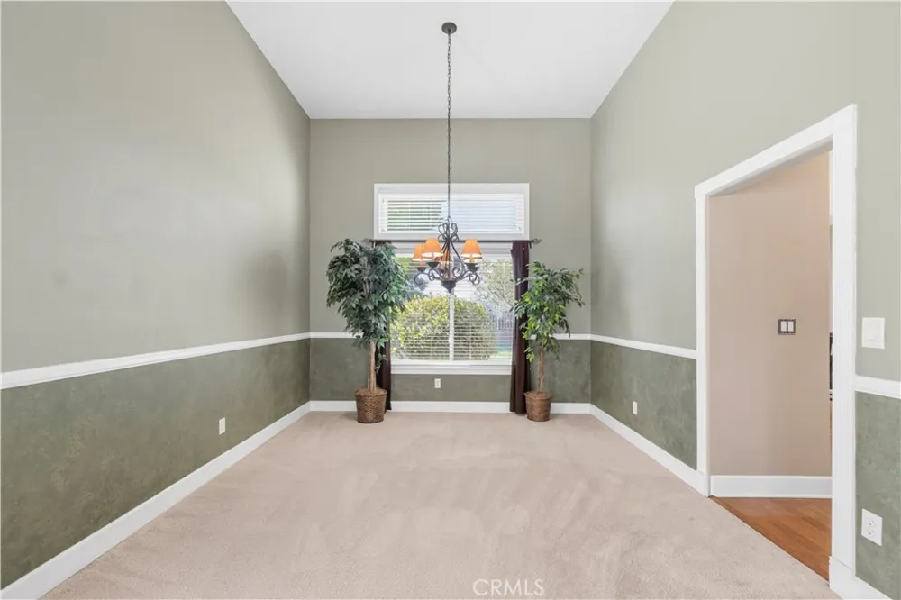 21658 Canyon Heights Circle Saugus, CA 91390