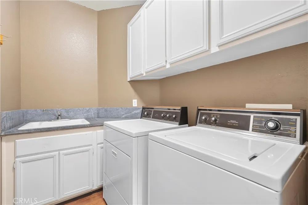 21658 Canyon Heights Circle Saugus, CA 91390