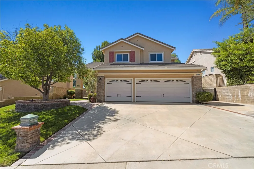 21658 Canyon Heights Circle Saugus, CA 91390