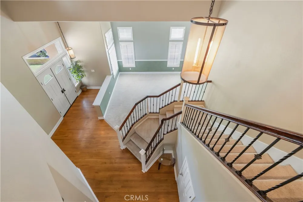 21658 Canyon Heights Circle Saugus, CA 91390